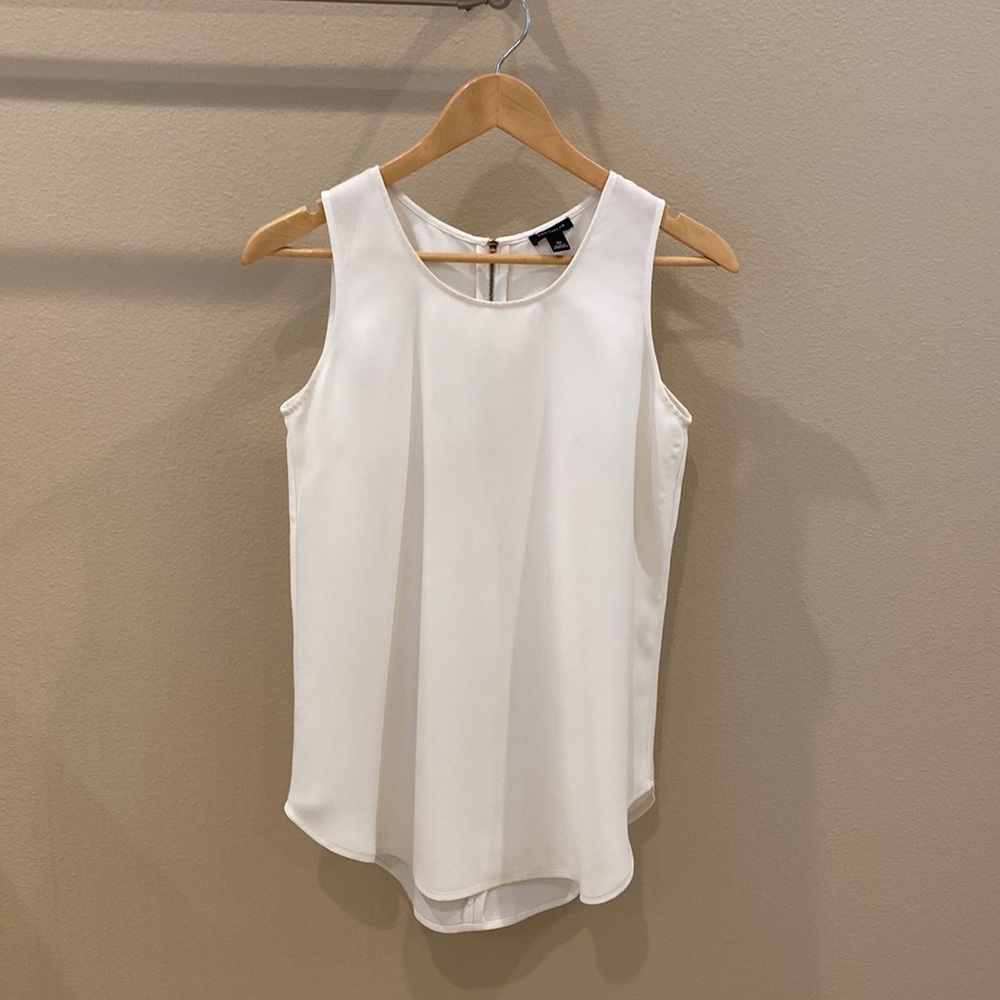 Ann Taylor Sleeves Shell Blouse in Ivory with Gold Back Zipper